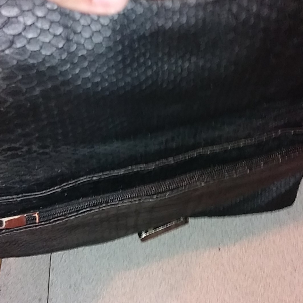 Amici Accessories Embossed Python Fo Leather Clutc - image 4